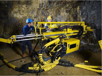 equipamento de broca subterrâneo Diamec da profundidade da perfuração de 2000m U8 com a perfuração do furo profundo do controle do APC