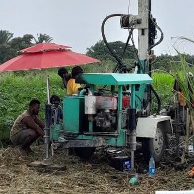 150m Reboque montado para perfuração de poços de água com grande torque para engenharia de conservação de água